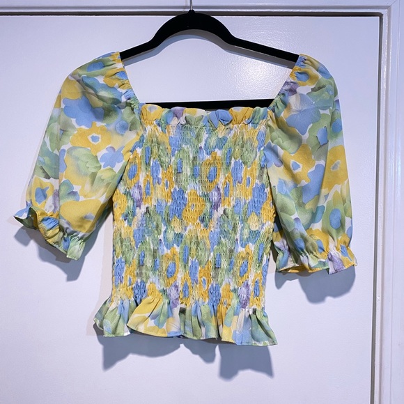 Vici Floral Smocked Blouse - Picture 1 of 2